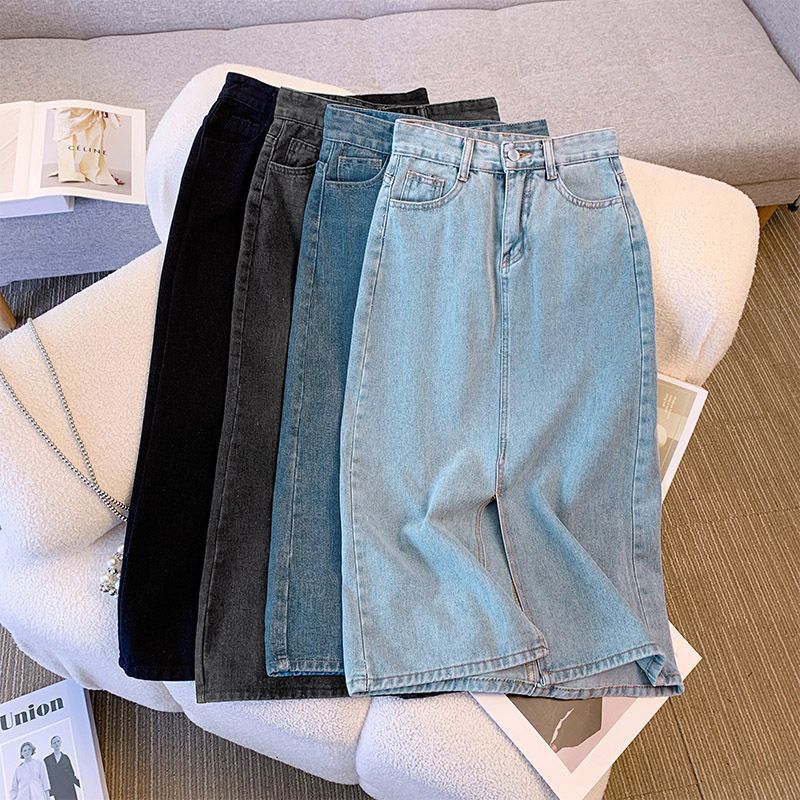 High-Waisted Slit Denim Skirt for Women Summer 2025 New A-Line Mid-Length Slimming Look Retro Hip-Hugging Skirt