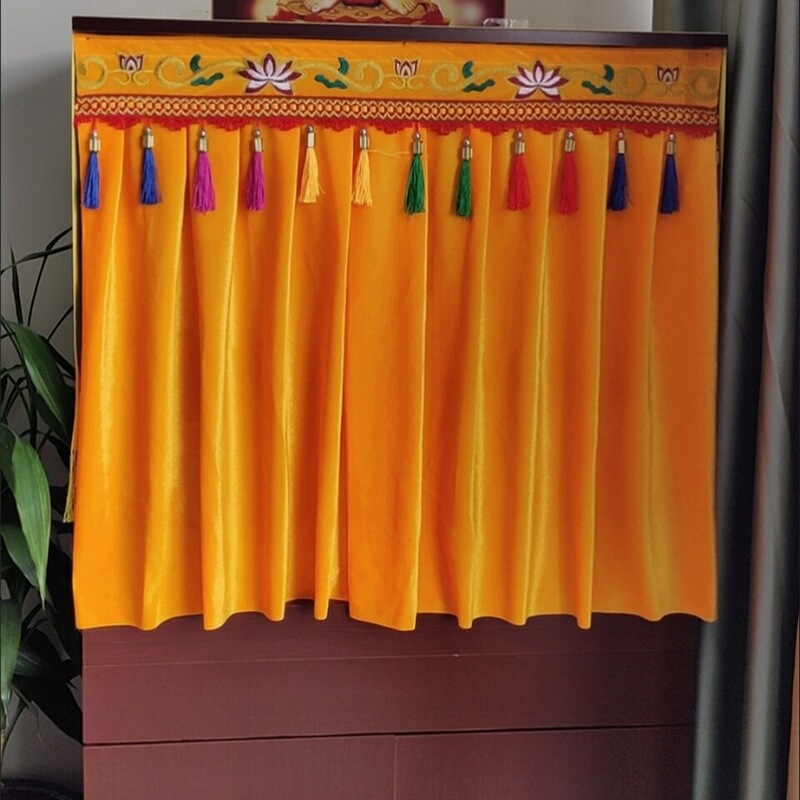 Custom-made high-end soft fabric curtains for Buddha niches, featuring a design of the God of Wealth, suitable for use as door curtains in Buddhist halls, to conceal the deity behind the door, or as general Buddha-themed curtains Custom-made high-end soft fabric curtains for Buddha niches, featuring a design of the God of Wealth, suitable for use as door curtains in Buddhist halls, to conceal the deity behind the door, or as general Buddha-themed curtains