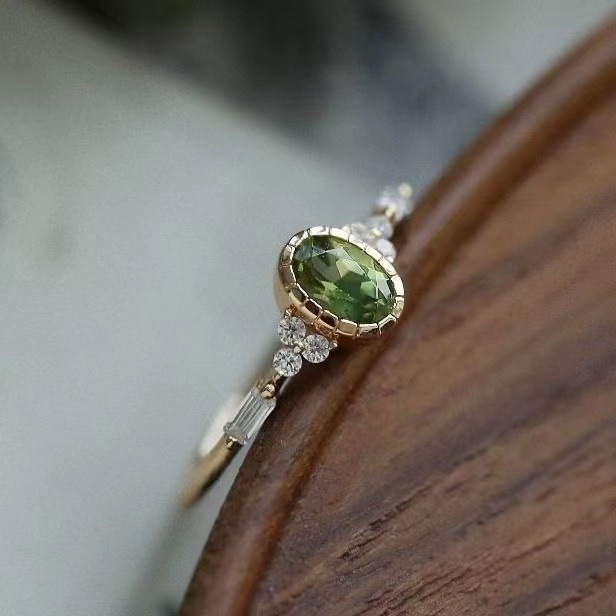 Women's Gender Inlay Design Wholesale Elegant Solid Color Copper Inlay Zircon Rings