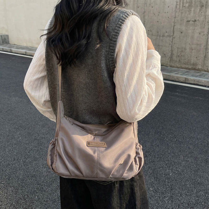 2025 Export Trend New Fashion Versatile Women's Shoulder Bag Casual Simple Crossbody Bag Water-Repellent Fabric Bag 2025 Export Trend New Fashion Versatile Women's Shoulder Bag Casual Simple Crossbody Bag Water-Repellent Fabric Bag
