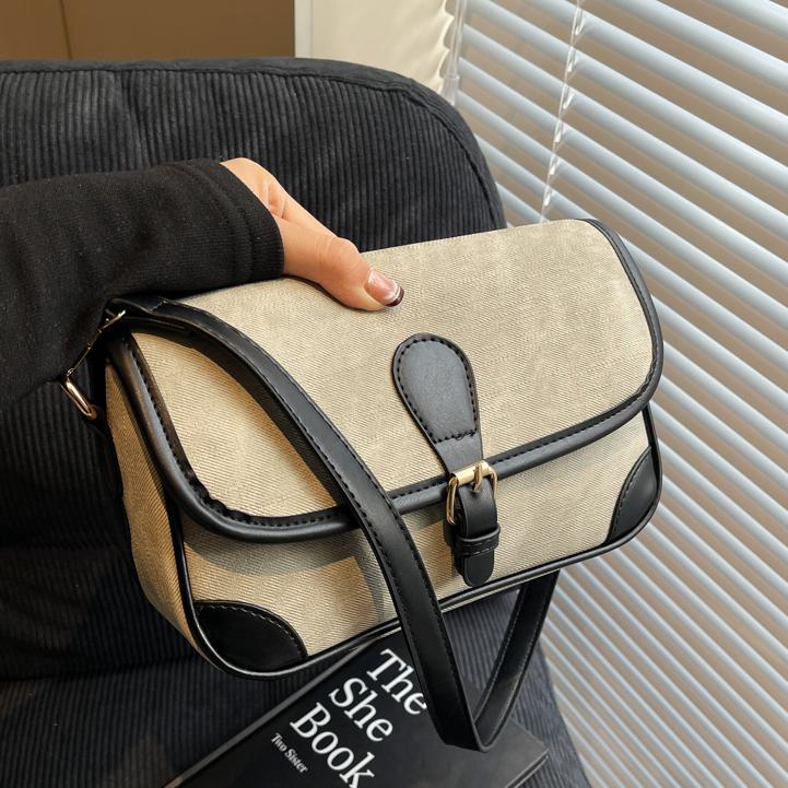 Bolsa de brazo de moda de color contrastante para mujeres 2024 nuevo simple bolso de hombro universal de alta humedad bolso casual