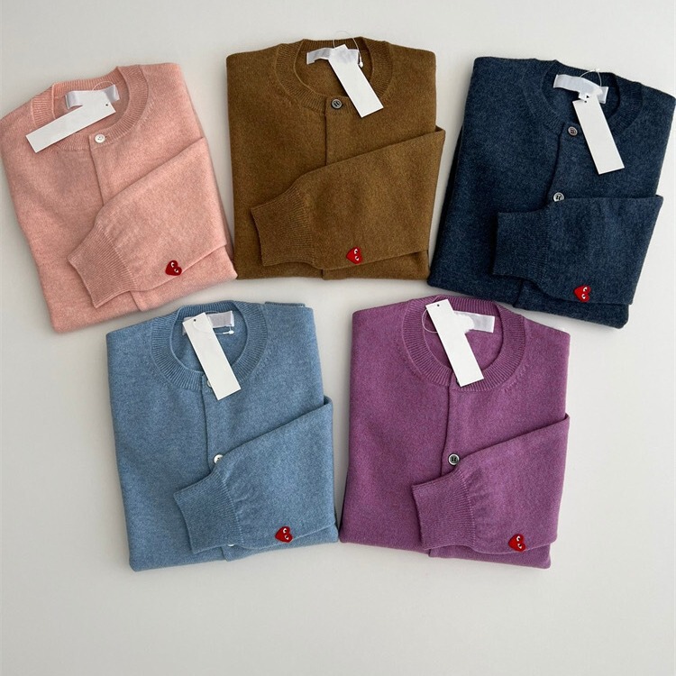 New Mini Red Heart Wool Cardigan for Women with Long Sleeves, Play Sweater Ling