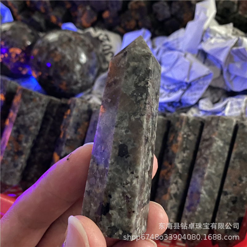 批发天然火焰石水晶柱火灵石原石打磨单尖六棱水晶柱家居办公摆件-阿里巴巴