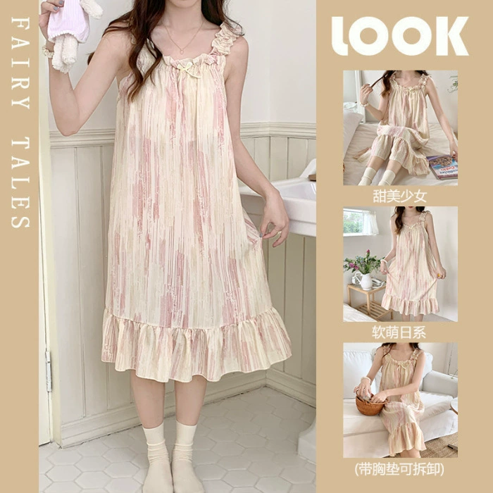 Summer pijama, thin removable cute top with cups for leisure, lifting effect