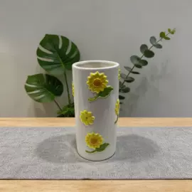 陶瓷工艺品;装饰花瓶;装饰器皿