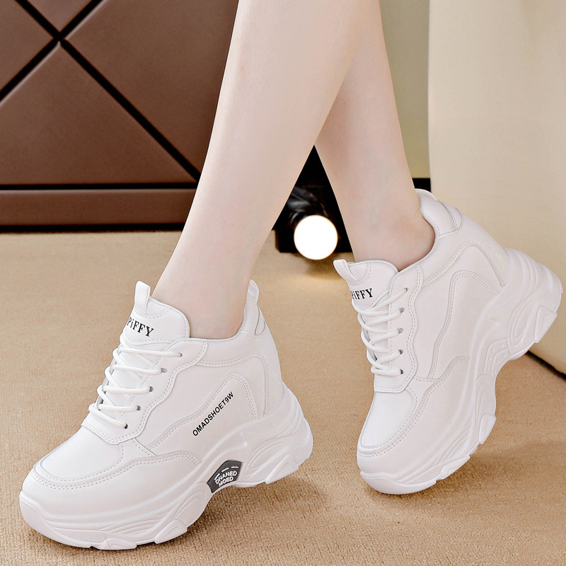 Aumentar la altura interior de los zapatos de primavera y otoño de las mujeres nuevas zapatillas deportivas casuales transpirables para mujeres