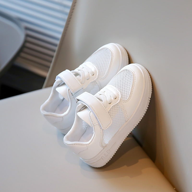 Zapatos blancos para niños Zapatillas de malla transpirable para niñas 2023 nueva primavera y otoño para niños Zapatillas de deporte de fondo suave Zapatos de malla casual