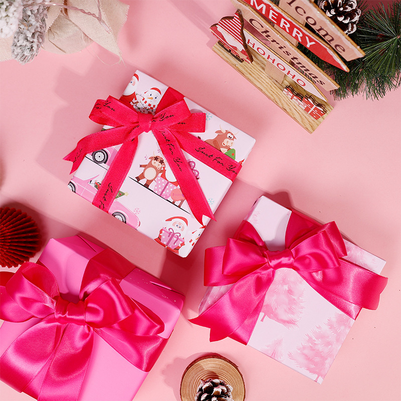 Papel de regalo navideño clásico y popular de gran tamaño con diseño de dibujos animados y temática navideña para envolver regalos.
