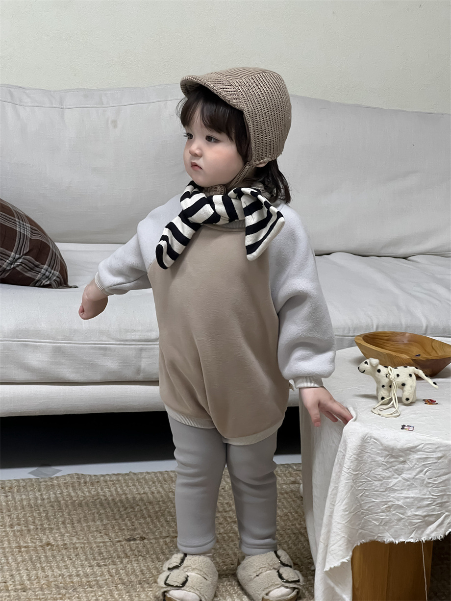 Ropa infantil de otoño y invierno 2024 ropa de bebé de salida 2024 ropa de otoño y invierno ropa infantil coreana de color combinado con ropa de escalada de tercife