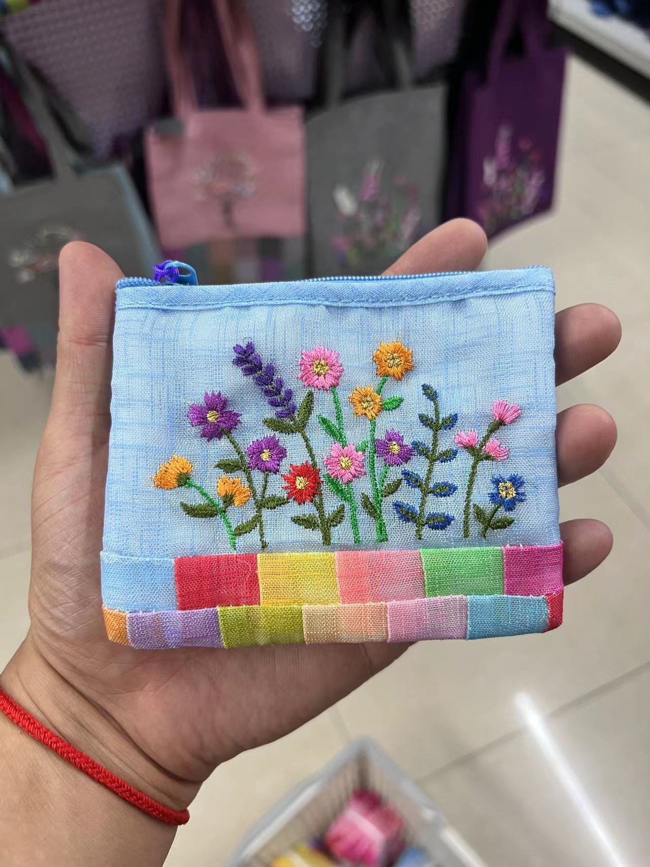 하늘색