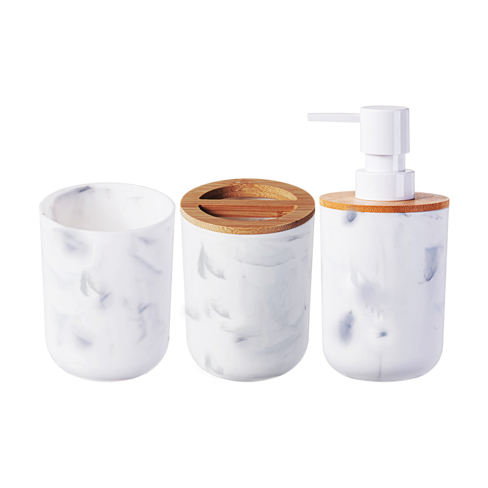 Baño de bambú y baño de tres piezas de baño de artículos de higiene de baño taza de enjuague cepillo de dientes de pasta de dientes conjunto de botella de loción