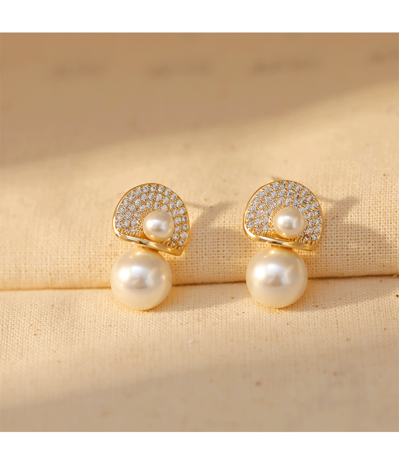 Wholesale Jewelry Vintage Style Color Block Imitation Pearl Drop Earrings display picture 3