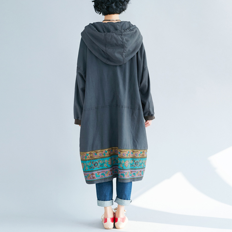 Vestido estilo étnico nuevo de 2025, largo medio, con estampado único de gran tamaño, estilo casual, sudadera con capucha image 5
