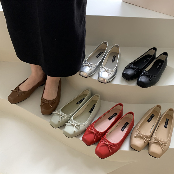 Demi-season ballet shoes square toe low-cut with bow
