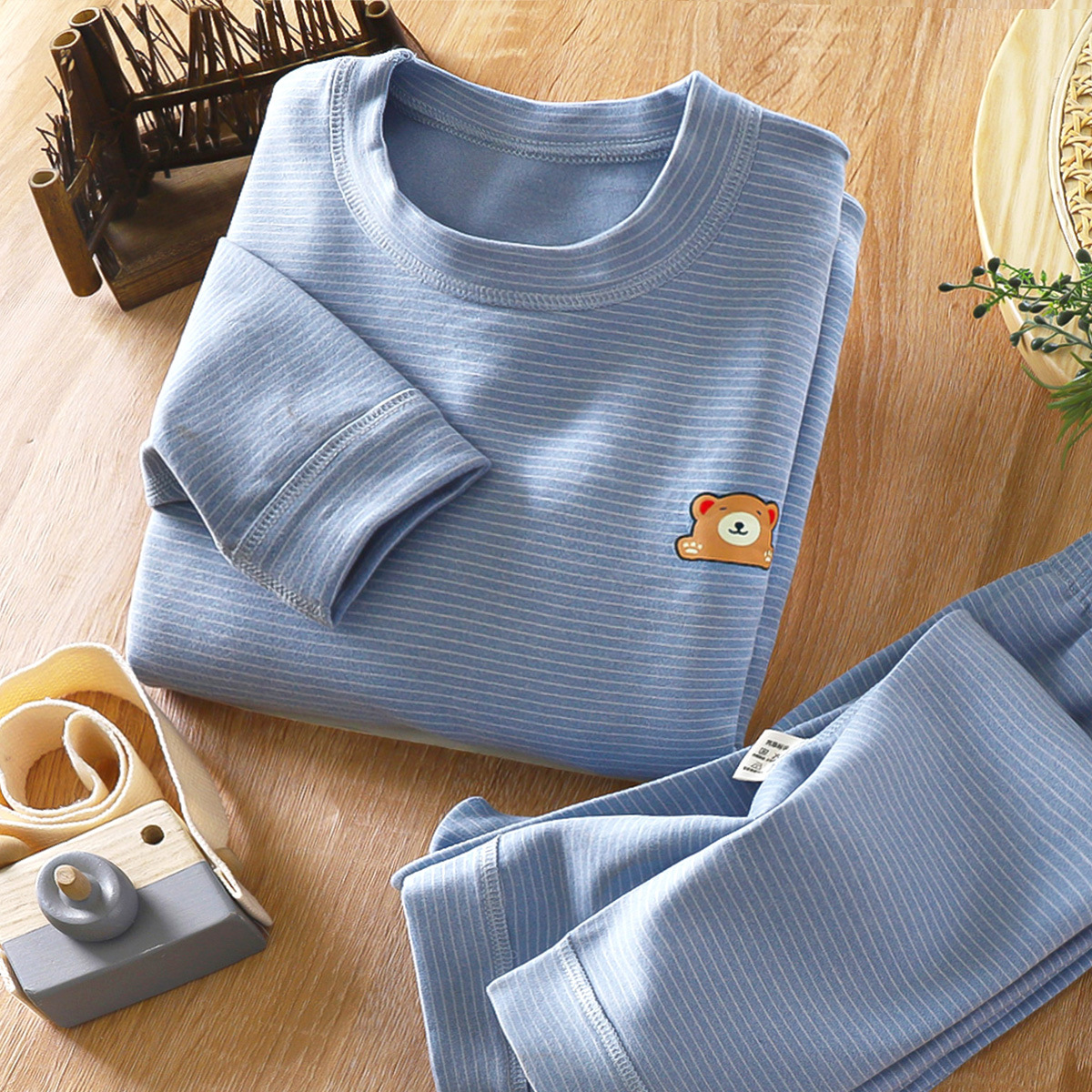 Terciopelo sin hueso para niños de Cuello medio nuevo ropa de otoño traje de pantalones largos traje de ropa interior térmica engrosada a rayas para bebés de hombres y mujeres