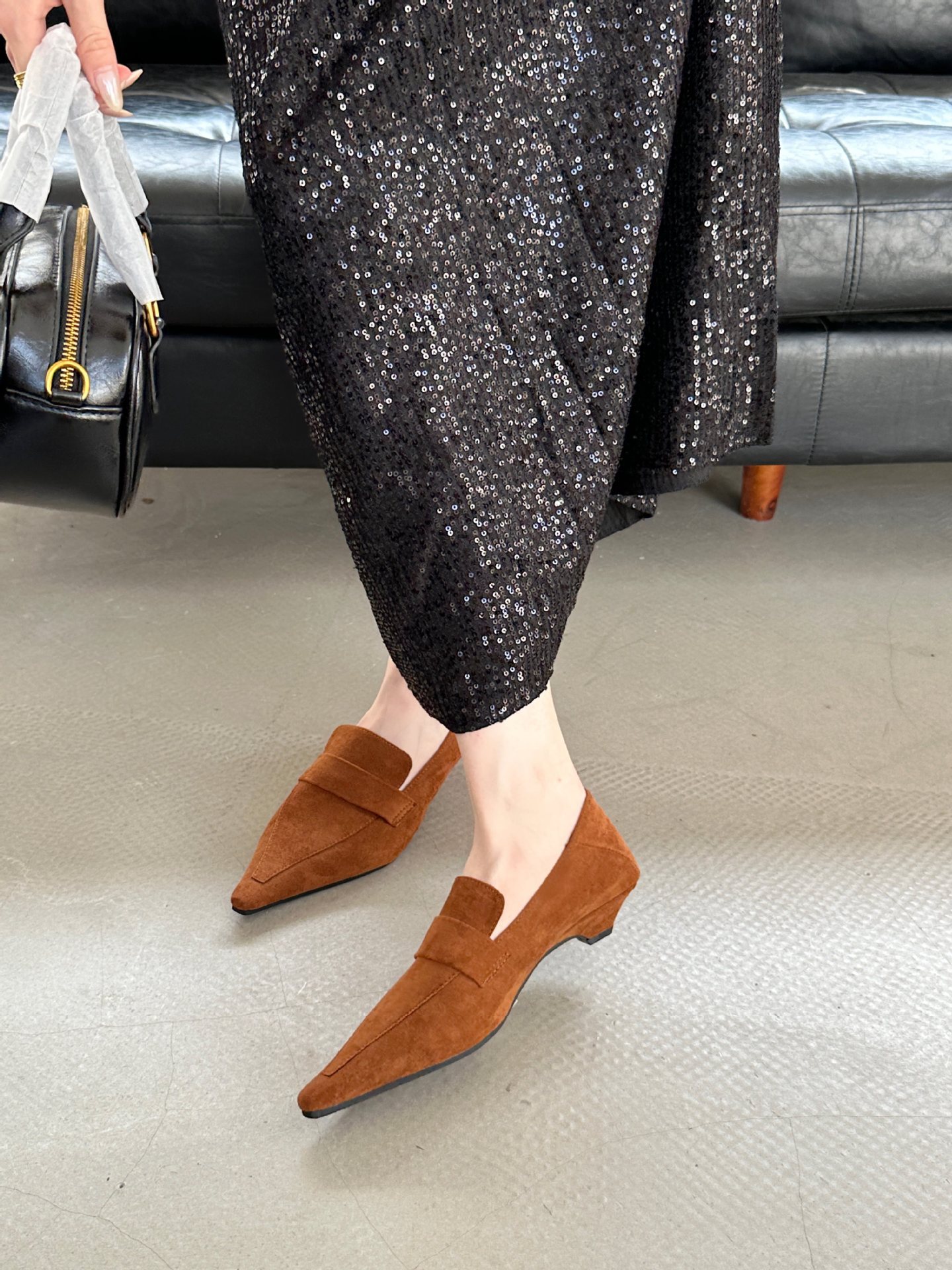 【Tax Not Included】2025 New Spring Style Deep-Cut Single Shoes, Retro Style, Small Square Toe, Small Wedge, Slimming, Suede, Soft