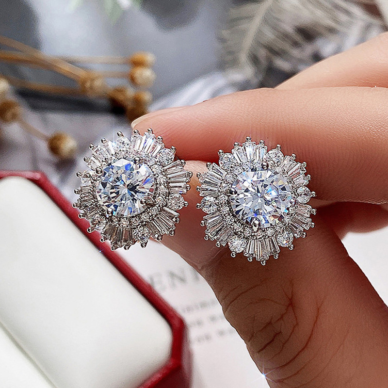 Diamond Zircon Snowflake Stud Earrings For Wedding And Bride_voghion.com