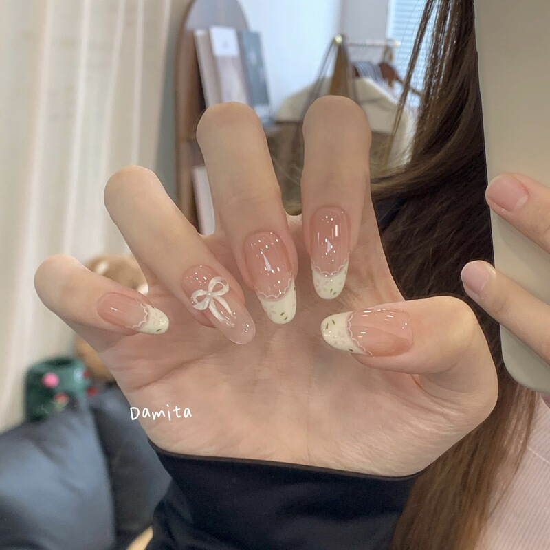Cream Floral Press-On Nails, French Style, Gentle and Brightening, Instagram-Worthy, Detachable Bow, Handmade Nails for Students Cream Floral Press-On Nails, French Style, Gentle and Brightening, Instagram-Worthy, Detachable Bow, Handmade Nails for Students