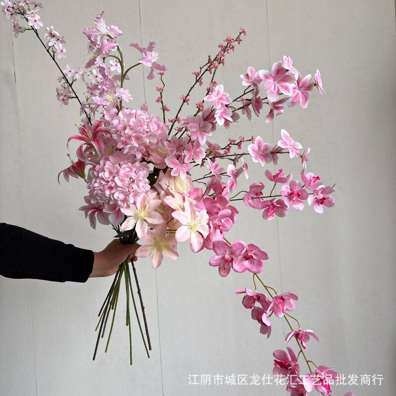 Wedding Artificial Flowers in Pink, Trendy Floral Arrangements for Niche Parties, Beautiful Decorations, Background Wedding Aisle Flowers