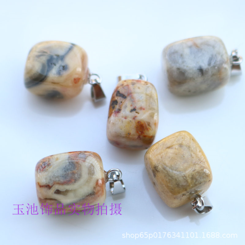 Colgante de cristal natural pequeño cuadrado rosa verde dongling ágata rojo colgante irregular pendientes collar accesorios diy