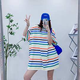 彩虹条纹短袖t恤女夏季新款大码宽松显瘦中长款上衣2026网红潮流