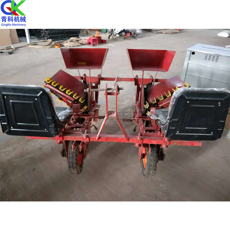 小型农用大葱移栽器 座驾式辣椒菜苗栽种机 拖拉机带动葱苗种植机