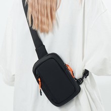 2025新款胸包纯色休闲潮搭单肩斜挎背包男女款手机零钱钥匙胸前包
