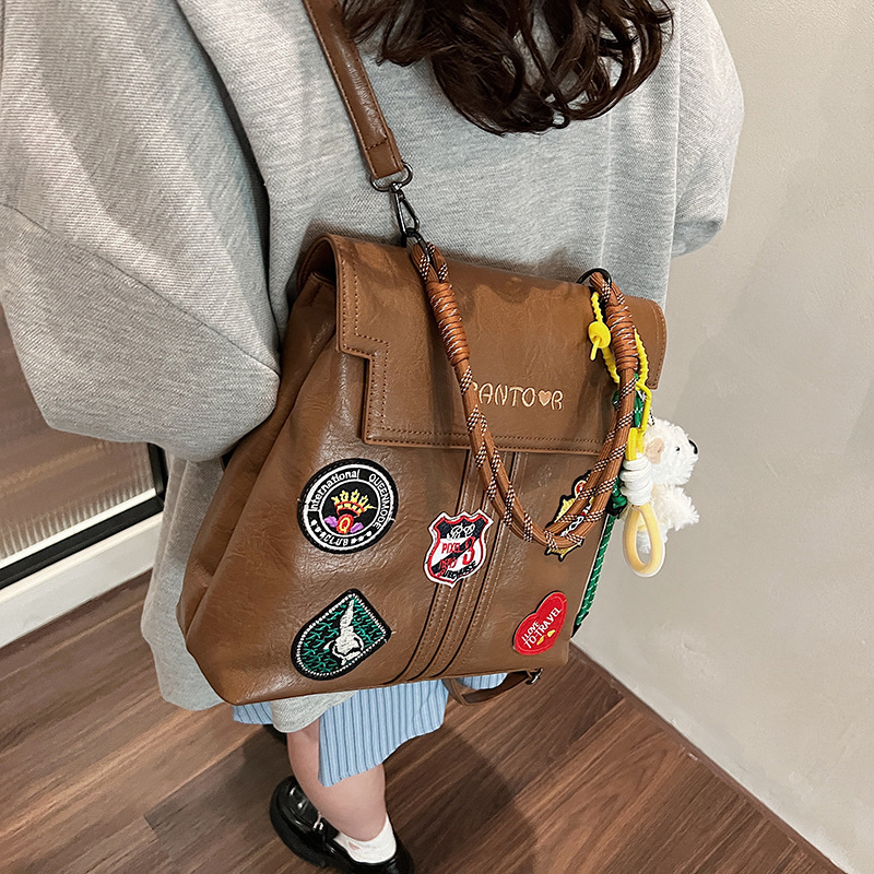 Mochila de mujer de gran capacidad para viajeros casuales 2024 nueva mochila de otoño e invierno universitaria