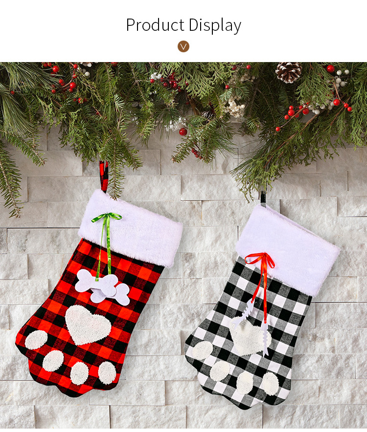 Venta Al Por Mayor De Navidad Rojo Y Negro Plaid Dog Paw Calcetines Decoración Nihaojewelry display picture 9