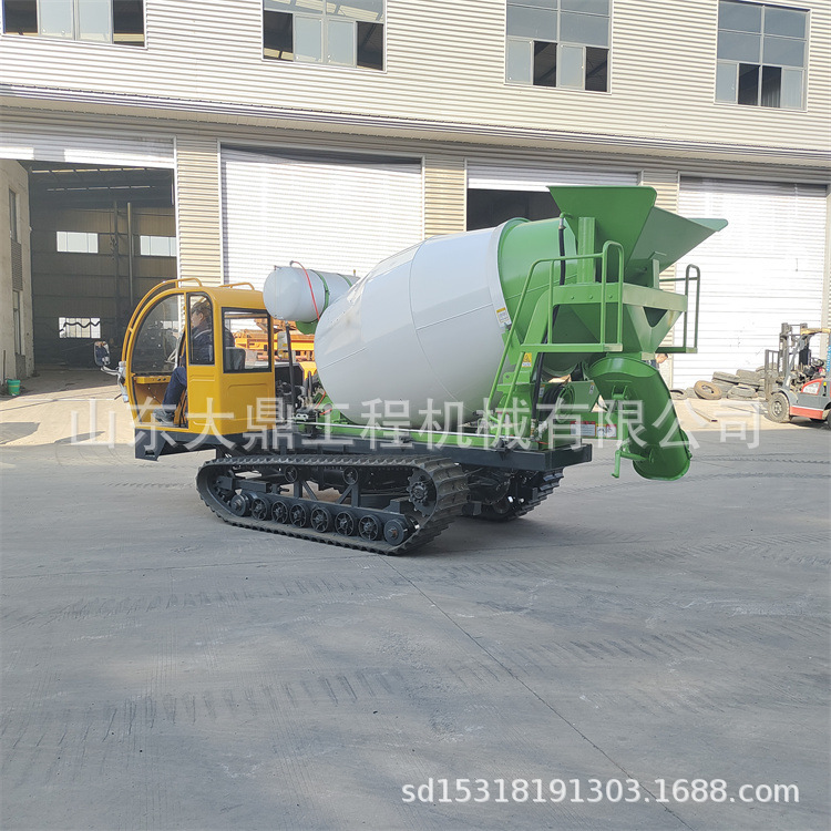 履带式混凝土罐车 农田水利改造履带式混凝土罐车 履带式罐车