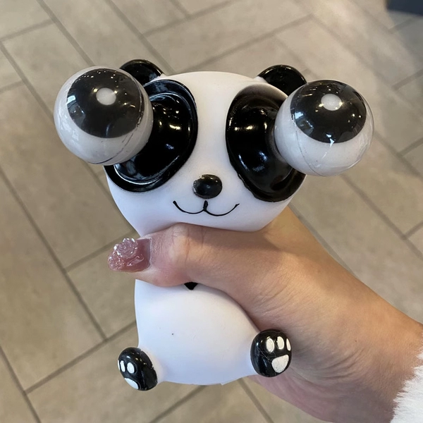 Stare panda