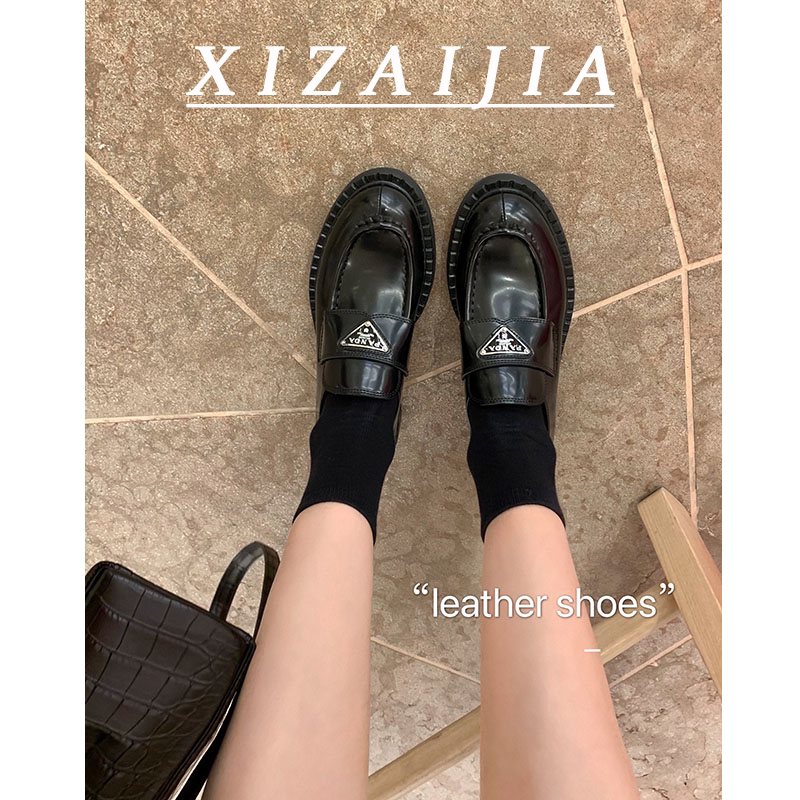 Wool Genuine Leather Loafers Retro Autumn and Winter New British Triangle Logo Thick-Soled Thick-Heeled Flats Versatile Small Leather Shoes Wool Genuine Leather Loafers Retro Autumn and Winter New British Triangle Logo Thick-Soled Thick-Heeled Flats Versatile Small Leather Shoes
