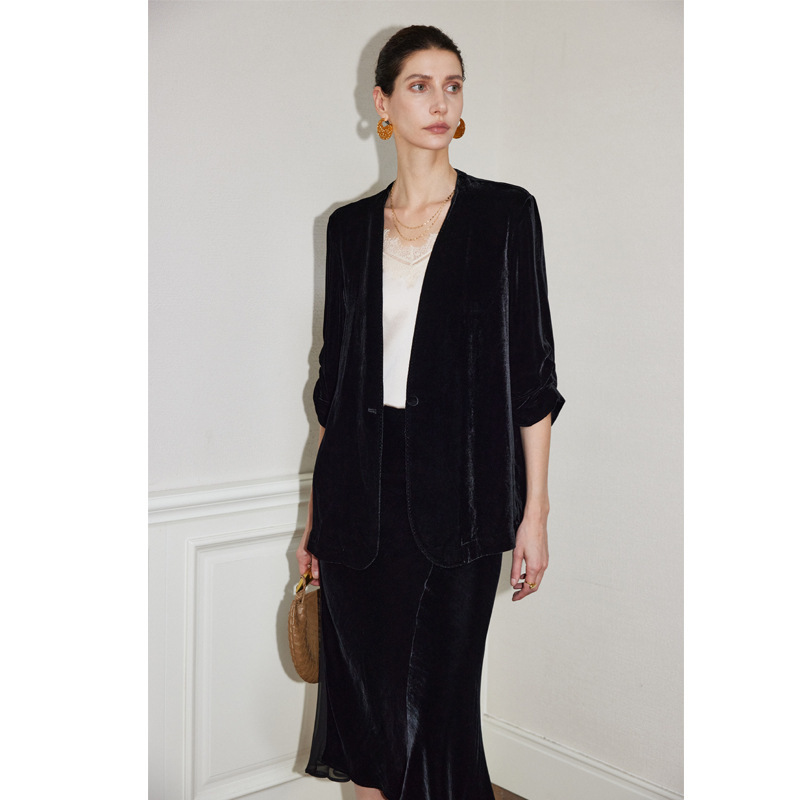 Silk Velvet Blazer for Women 2026 Autumn and Winter New Style Simple Three-Quarter Sleeve Workwear V-Neck Mulberry Silk Top