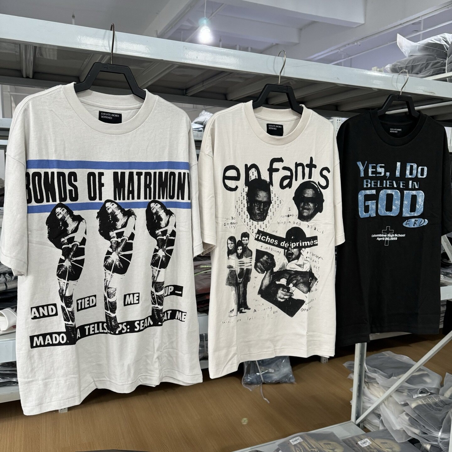 For men with long-term ERD and a melancholic vibe, this is a short-sleeved high street trendy brand with a loose fit for summer in a clean style