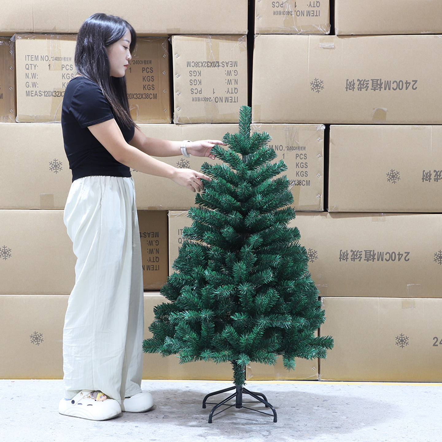 Árbol de Navidad puro PE mezclado PVC nieve flocado árbol desnudo blanco decoración de Navidad pleno pe árbol de Navidad precargado luz