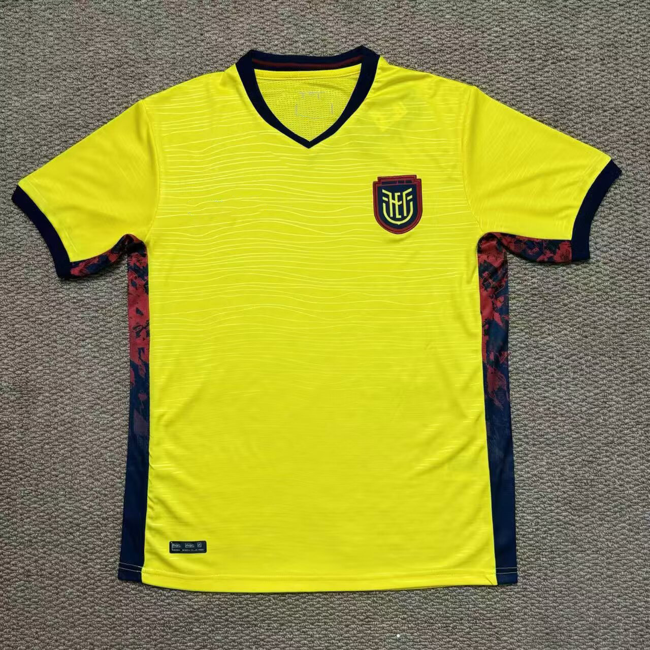 26 - 27 casa de Ecuador