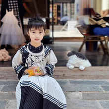 八千梦民族风2025年新款彝族服装新中式小众复古风格儿童写真套装