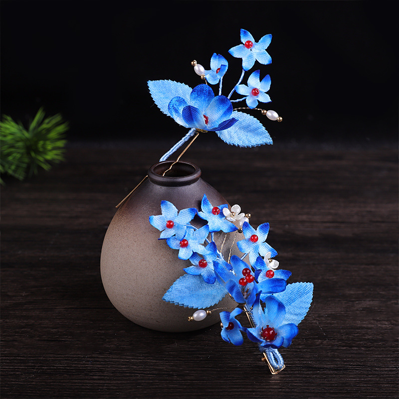 New Chinese-style blue velvet flower hair accessory, handmade silk flower hairpin, hair accessory for daily wear with cheongsam and Hanfu