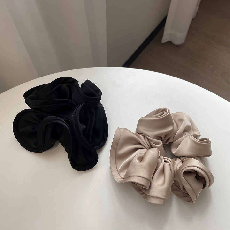 Elegant Solid Color Satin Pleated Hair Tie display picture 6