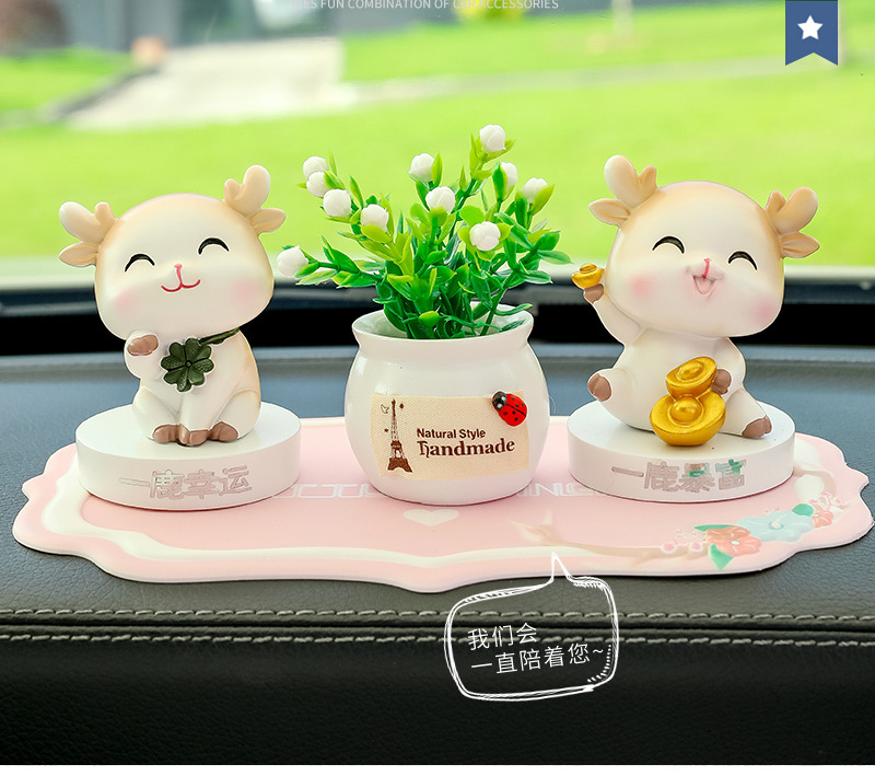 New Yilu Ping An Car Ornaments Deer Ornaments Car Small Ornaments Center Console Decorations Car Decoration Supplies