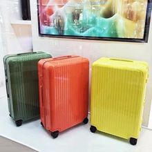 �r���������W���Y�����U����С�͵ǙC��20���ܴaƤ����Ů�ǹ�ɫ