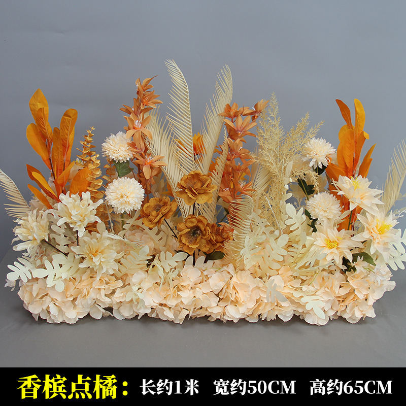 新商品の結婚祝いの大きいタイプの花を並べて絹の花の完成品の装飾をシミュレーションします。|undefined