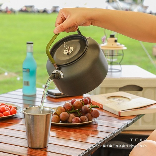 Outdoor water kettle, car-mounted camping tea maker, portable gas stove for boiling water, camping hot water pot, and versatile cooking gear for on-the-go tea brewing and outdoor meals.