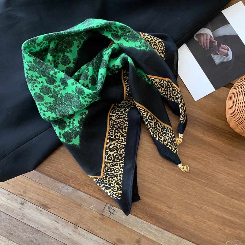 Bufanda de seda para mujer, bufanda cuadrada, estilo de primavera y verano de alta calidad, bufanda de cuello, bufanda magnética de moda, bufanda de todo fósforo, chal al por mayor