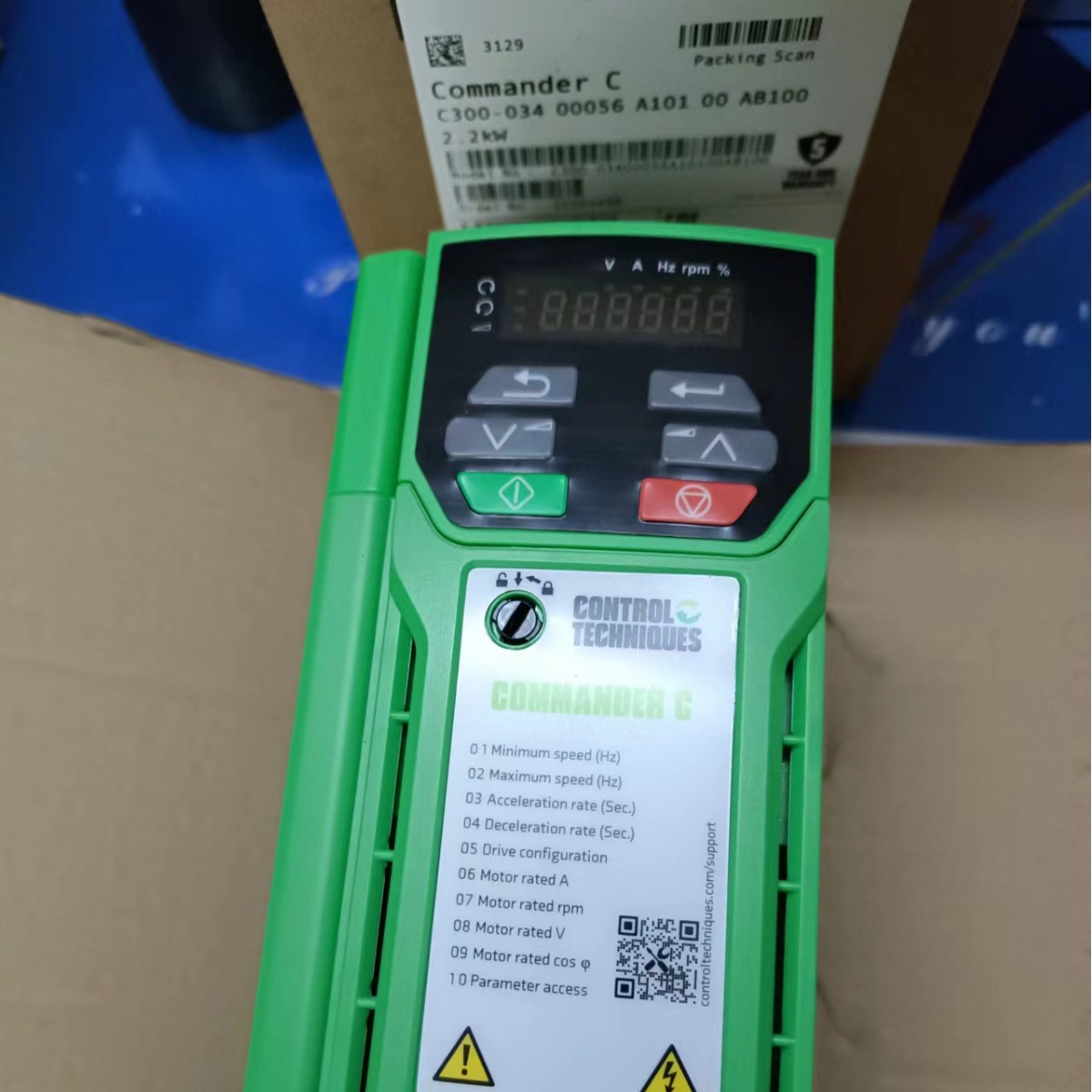 艾默生尼得科变频器C300-03400056A10100AB100 全新质保一年议价