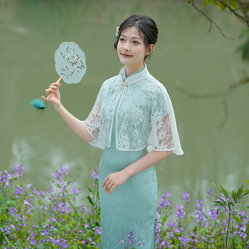 Cheongsam waistcoat, shawl, cardigan—2024 spring/summer women’s Chinese-style solid-color vintage elegant knitted small jacket.