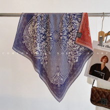 新款经典时尚真丝羊毛丝巾女2025秋冬款百搭防寒保暖护颈丝毛方巾