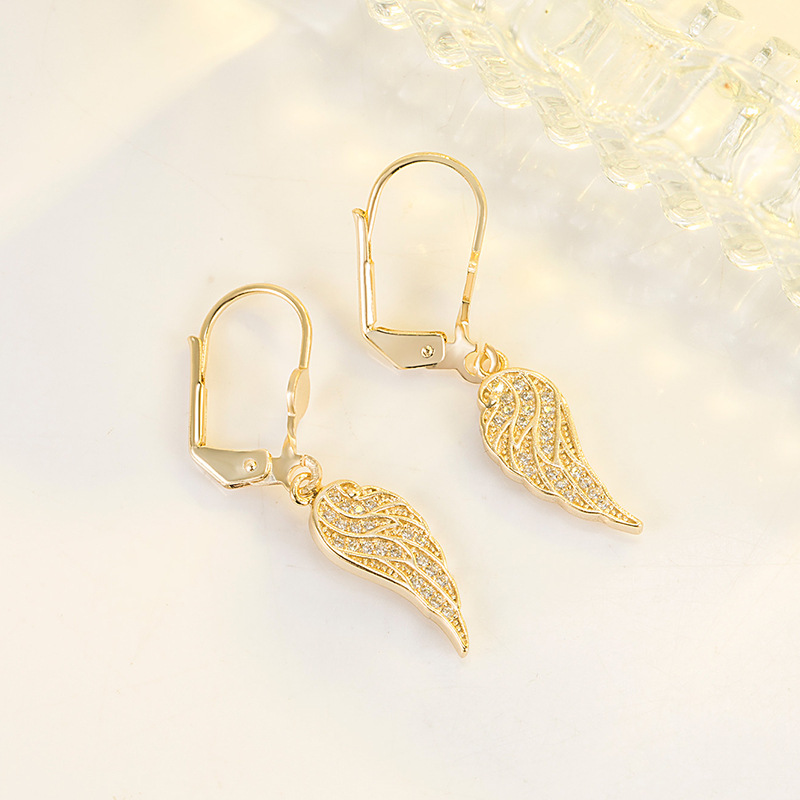 Metal feather earrings European and American creative angel wings simple earrings high-grade zircon earrings earrings wholesale