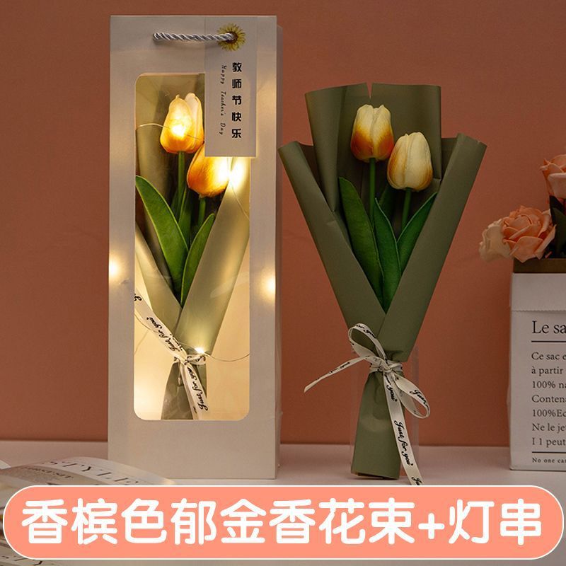 스승의 날 꽃다발-샴페인 튤립 + 가벼운 끈