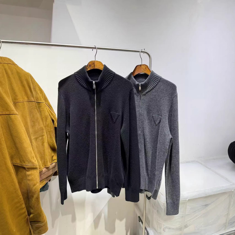 Autumn and Winter Men's Knitted Jacket with Zipper, Stand-Up Collar, Long Sleeves, Stylish and Fashionable, Slim Fit, Quality Cardigan